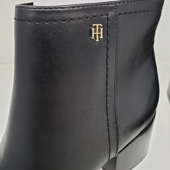 Tommy Hilfiger Jetz Booties NIB - Picture 6 of 11